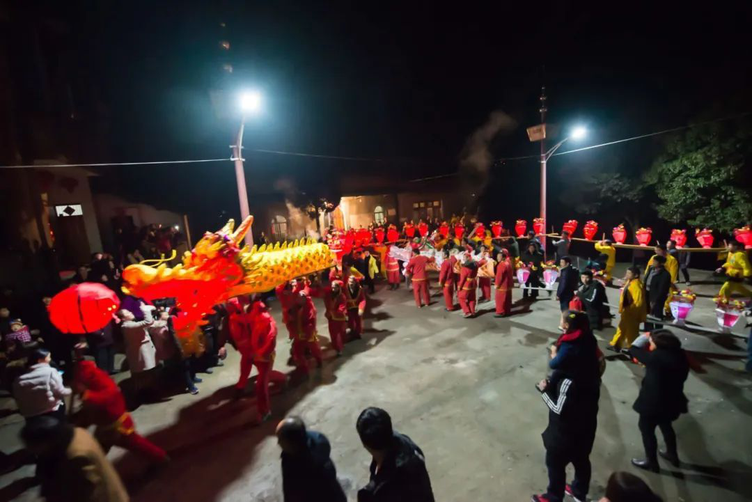 马鞍山市博望区：舞龙玩灯贺新年