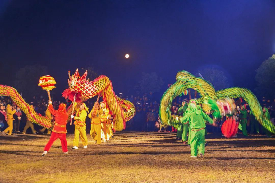 马鞍山市博望区：舞龙玩灯贺新年