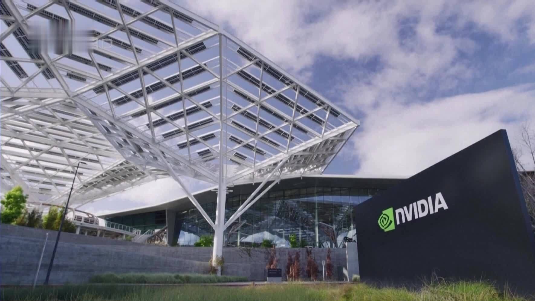 英伟达股价飙16% 黄仁勋富豪榜跃至21位