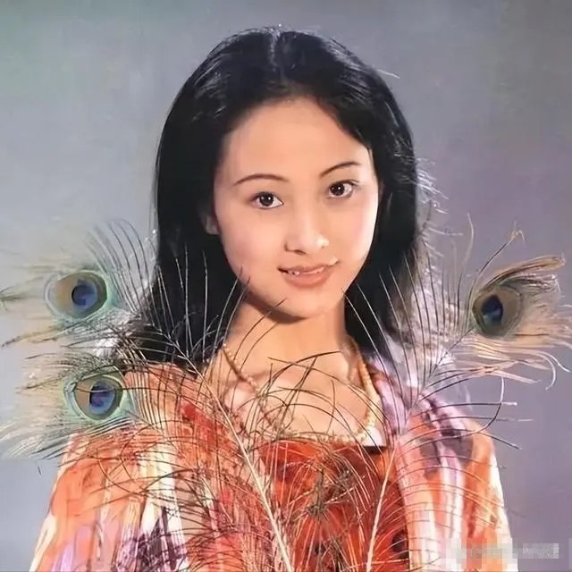 她曾被誉为“大陆第一美人”，差点演林黛玉，当红时选择退圈