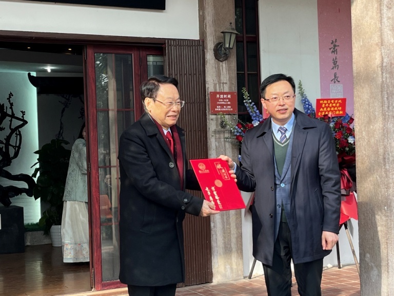 �������ֳ��������ٰ䷢����֤��