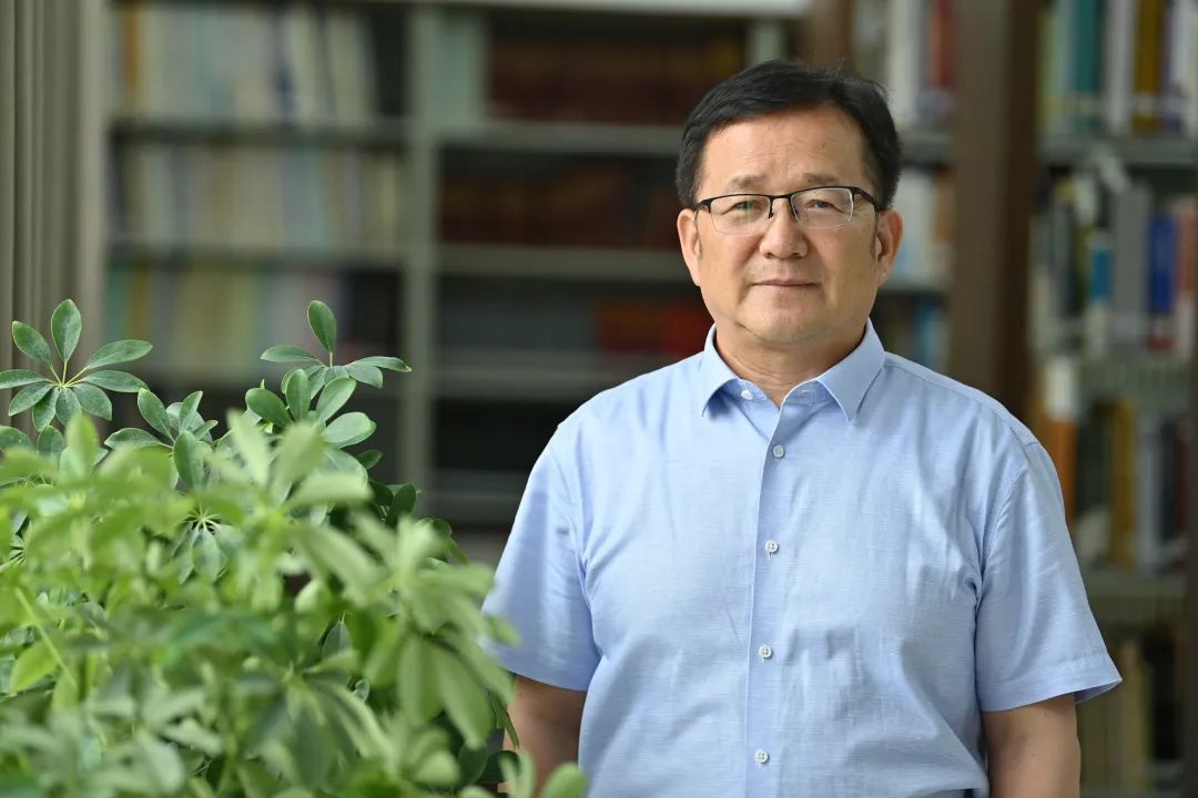 敦煌研究院副院长张元林