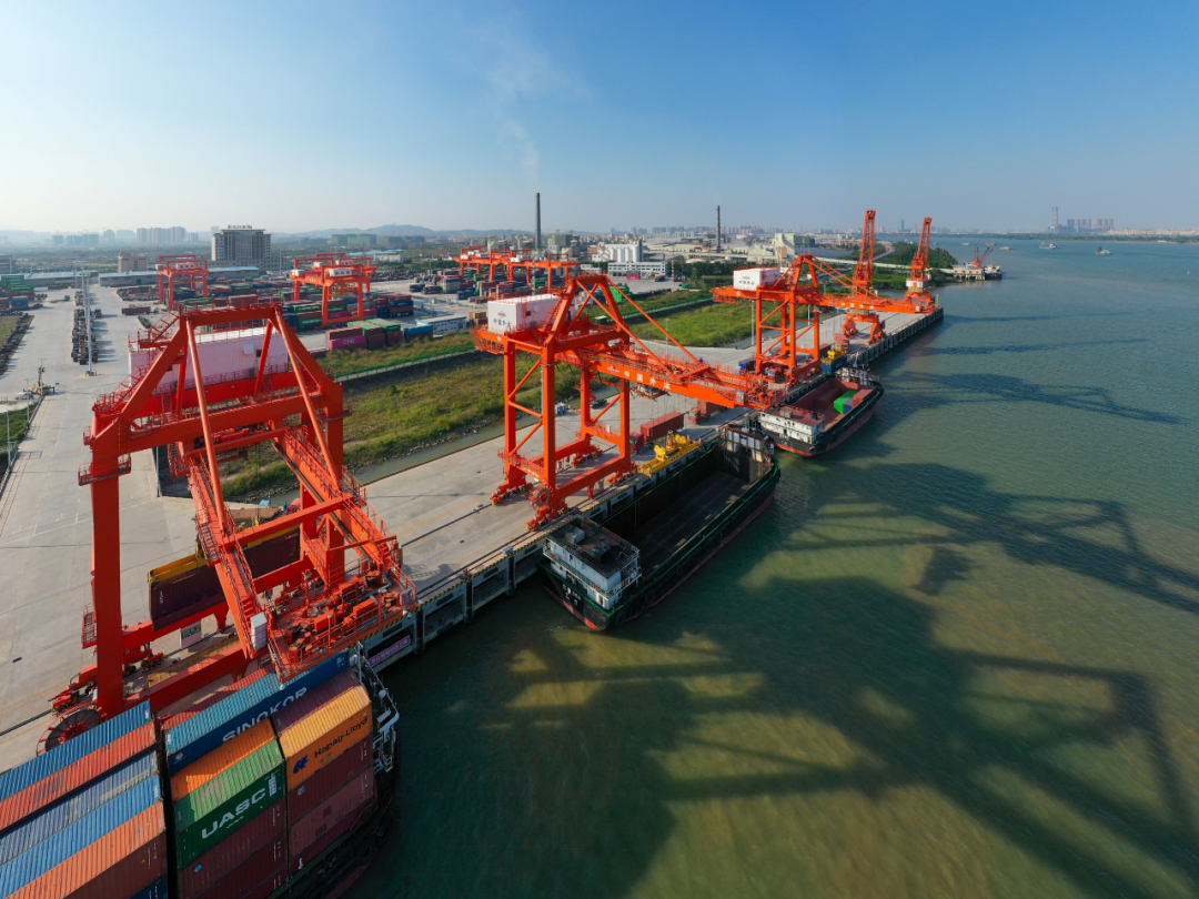 建成后的江门高新港升级为大湾区与珠西区域连接的枢纽、通江达海的战略要冲 郭永乐 摄
