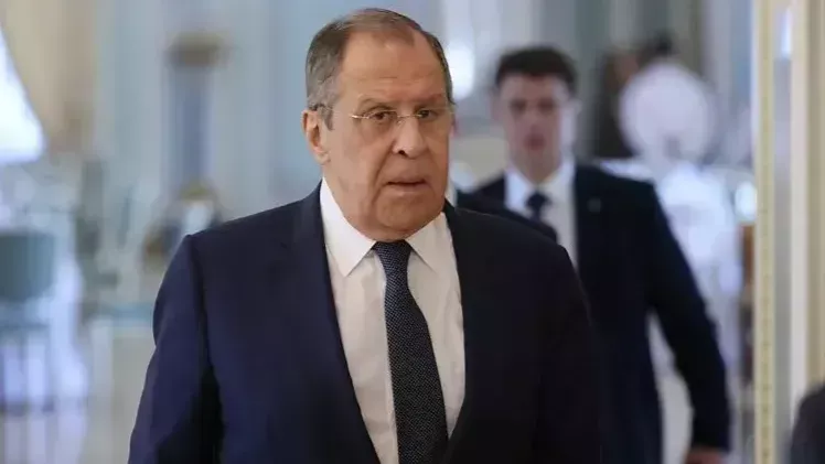 “如何看待马克龙说要出兵乌克兰？”拉夫罗夫这样回答