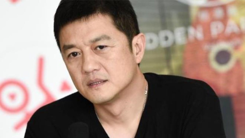 李亚鹏直播哭穷落泪说已经还了十多年的债连续吃了一星期外卖