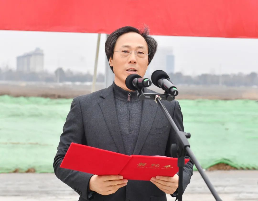 熊海波说,淮安阿特斯新能源产业园将充分利用地理位置,资源,技术和