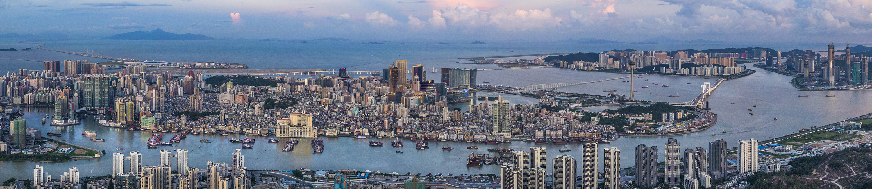 澳门半岛全貌(2019年7月1日摄,无人机照片)。新华社发(张由琼 摄)