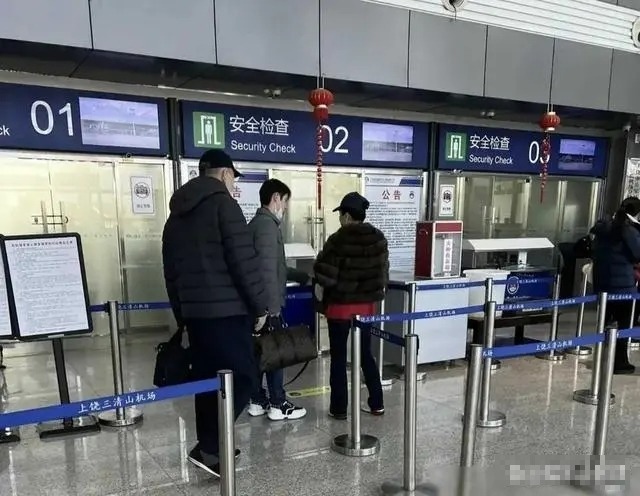 她曾被誉为“大陆第一美人”，差点演林黛玉，当红时选择退圈