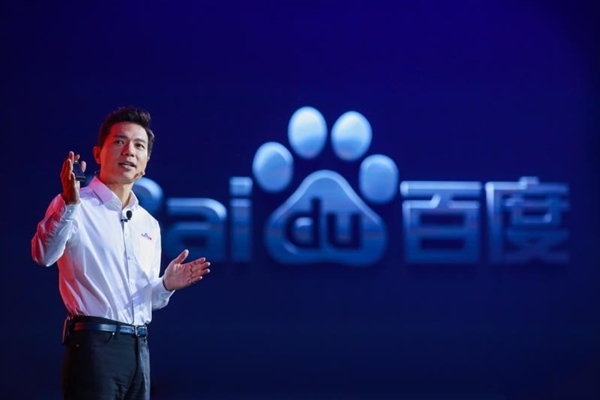李彦宏:百度文心大模型推理成本已降至1%!与三星、荣耀等达成合作