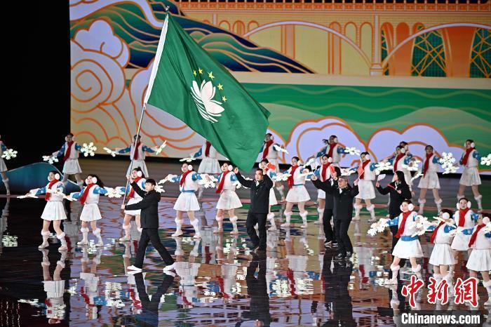 十四冬背靠祖国创新冰雪运动专访十四冬澳门代表团团长潘永权