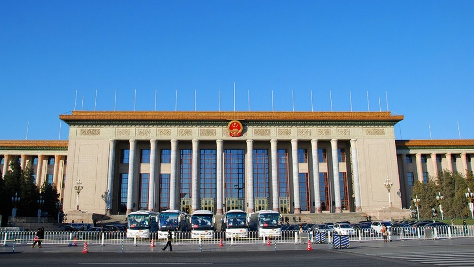 中共中央政治局召开会议 讨论政府工作报告 中共中央总书记习近平主持会议_凤凰网资讯_凤凰网