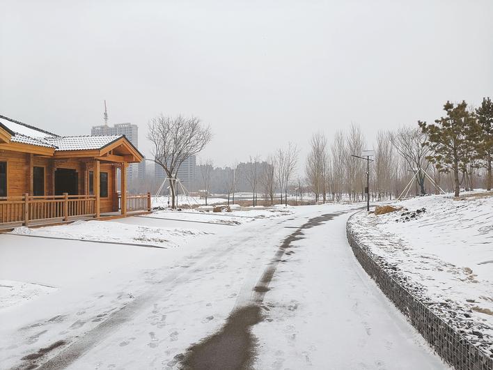 百草园景观提升改造 城市晚报全媒体记者 吕闯 摄