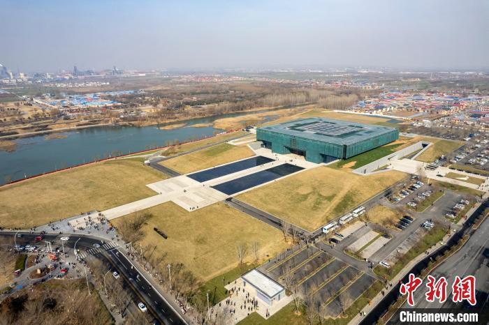 图为空中俯瞰殷墟博物馆新馆。(无人机照片) 记者 李超庆 摄
