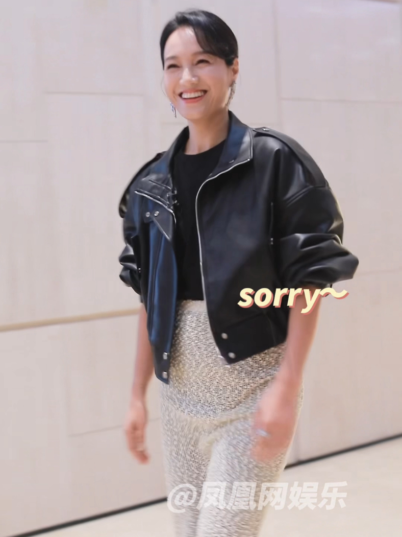 粉丝对朱丹喊sorry浪姐5录制粉丝喊sorry朱丹wink回应