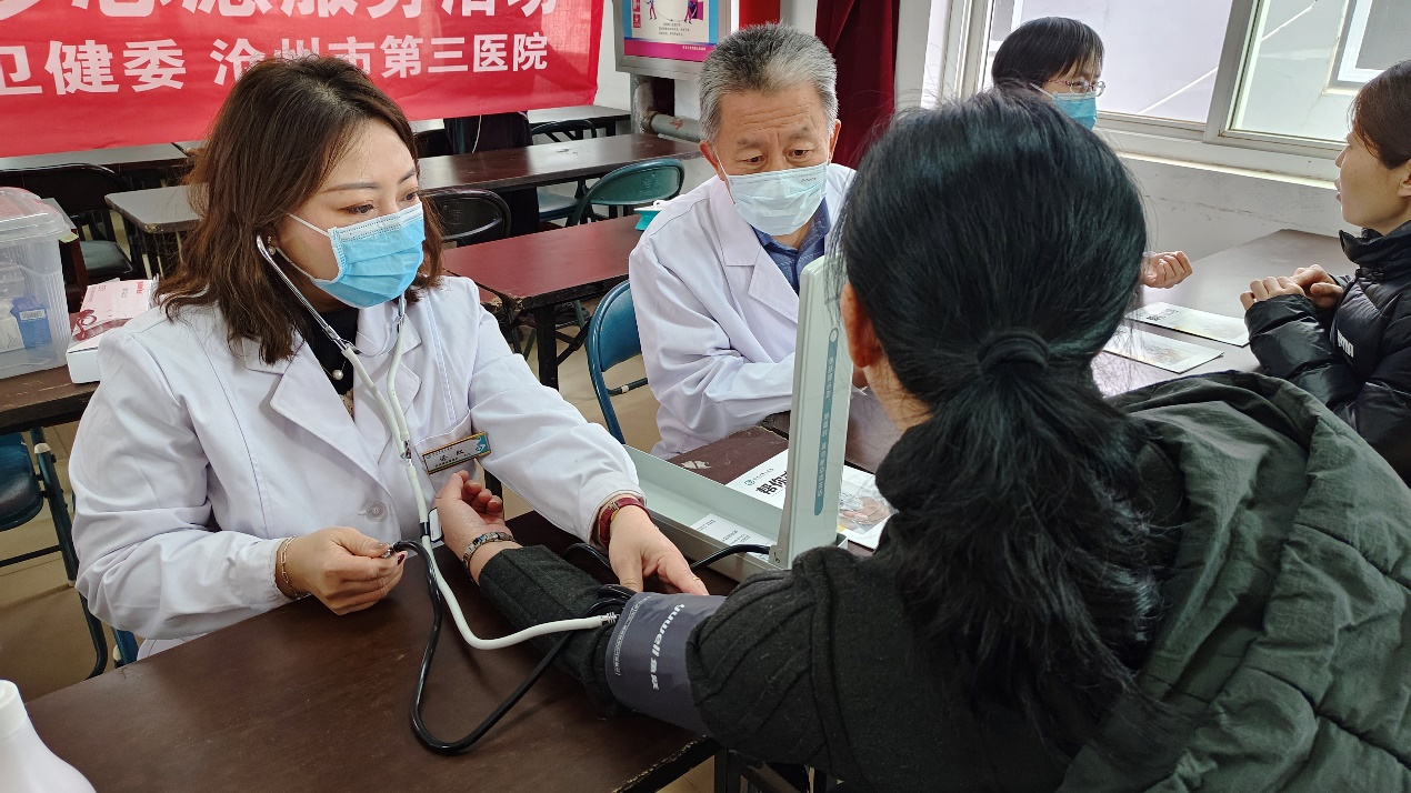 沧州市第三医院： “五进”健教义诊活动走进东光县