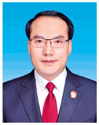 图为甘肃省高级人民法院院长王中明代表　资料图片