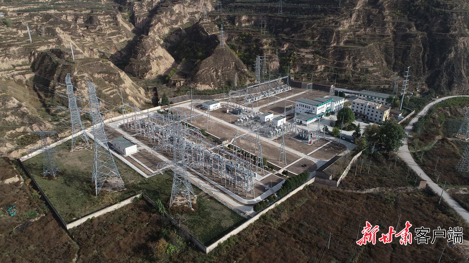 330千伏秦安变电站新貌