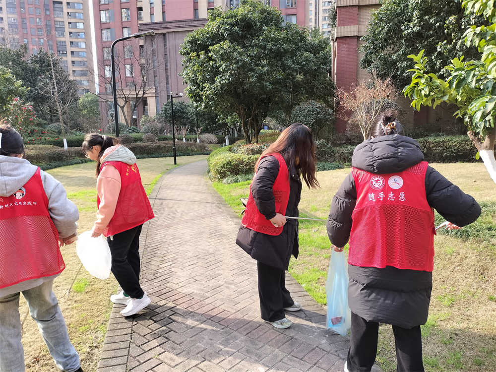 宁波鄞州首南街道雍城社区垃圾分类之学雷锋树新风