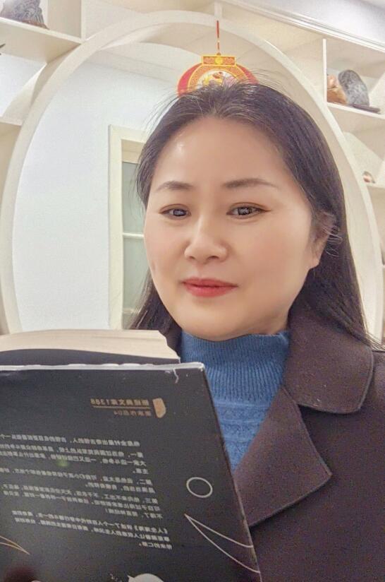 徐州市商聚路小学张金凤投入心灵才能闻到生命的醇香