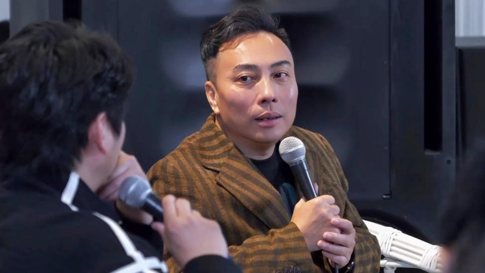 新专辑《万千宠爱》丨王闻首发会现场精彩回顾_凤凰网