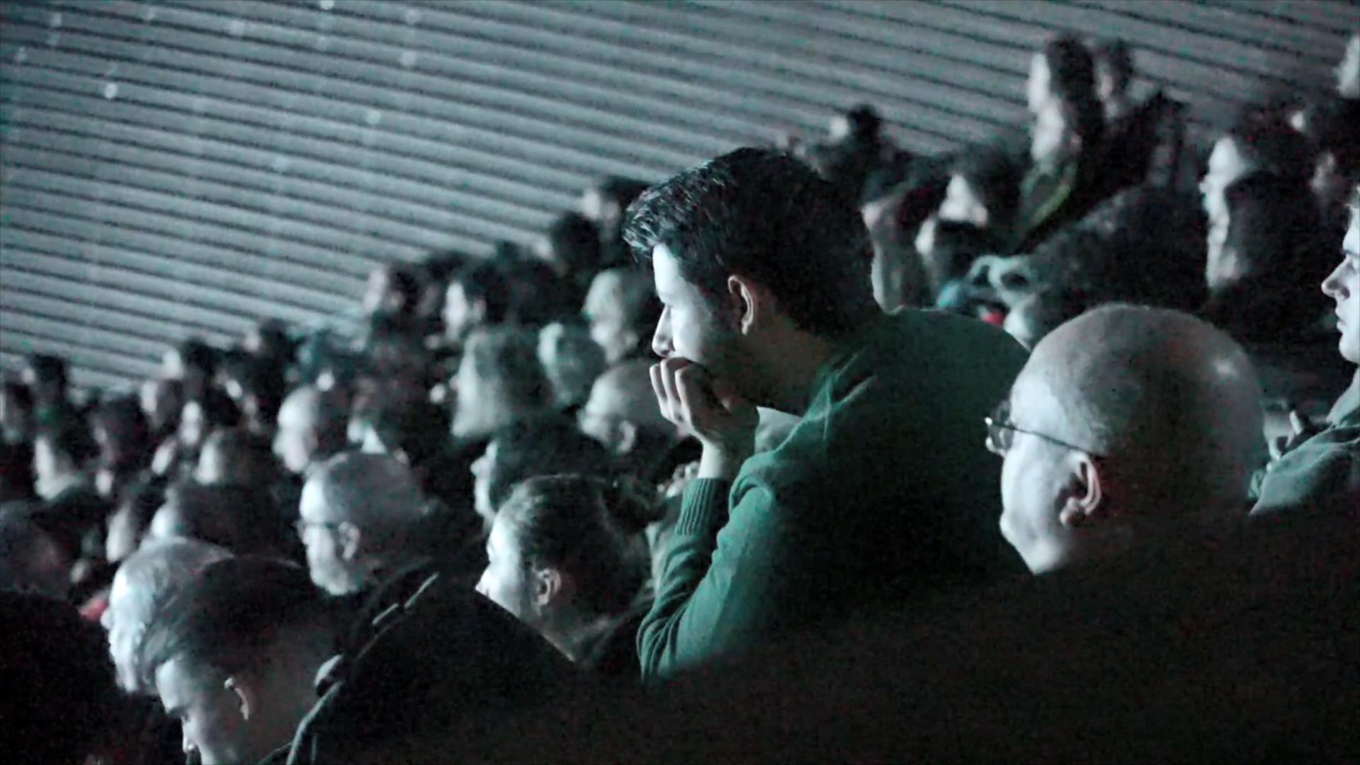 巴黎观众沉浸在《封神第一部》的剧情中 图片为受访者提供视频截屏