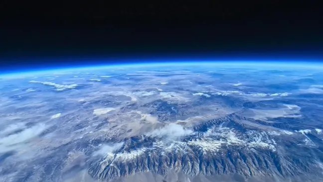 三星將Galaxy S24 Ultra手機送到3萬米高空，拍出地球絕美照片