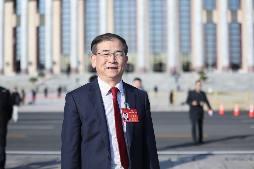 全国政协委员、甘肃省工信厅副厅长黄宝荣　图片来源：受访者提供