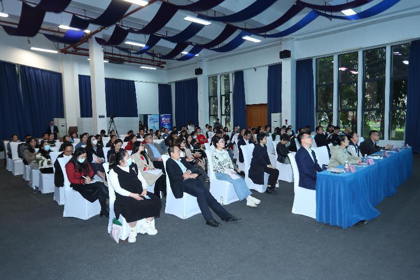 龙华区2024年专精特新“小巨人”企业申报政策暨产业政策宣讲会圆满结束