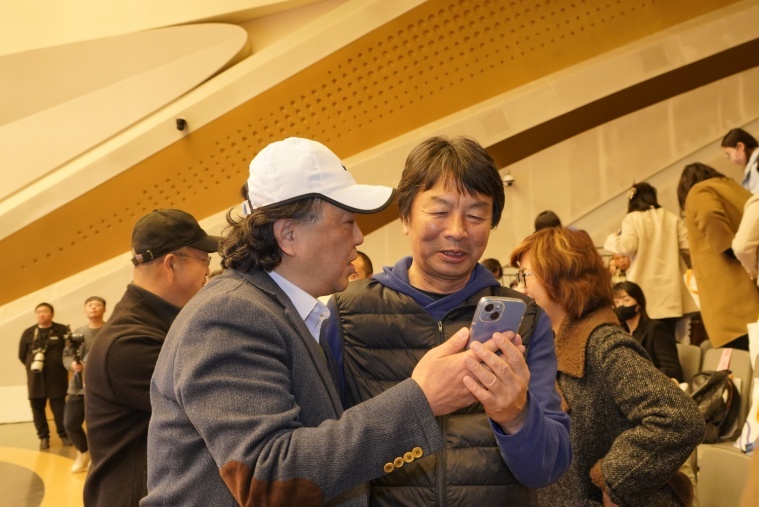 本文作者与刘震云老友聚见,相谈甚欢