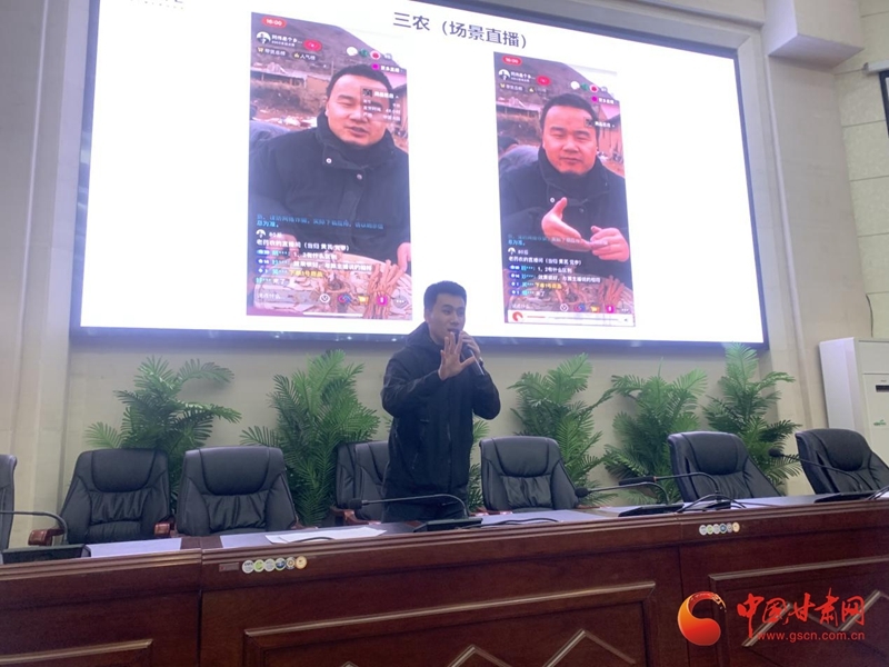 2000余新农人学十八般武艺接住热辣滚烫的泼天富贵