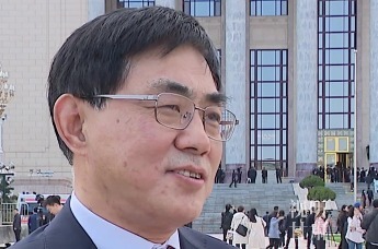 杨建武代表落实两会精神探资源型城市转型升级道路