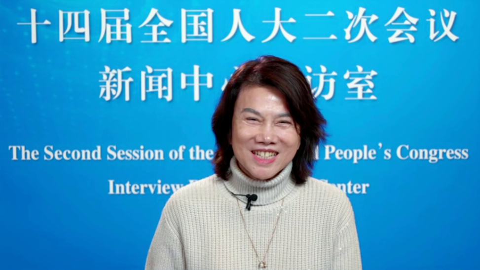 董明珠30多年没休过年假能把格力做到2千亿很幸福