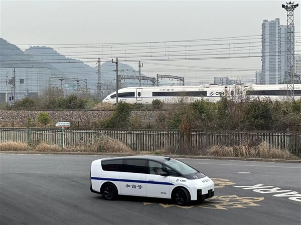 真成陆地高铁了!理想MEGA拉花改装方案出炉:张贴“和谐号”字样