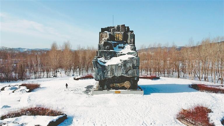 雕塑作品——《乌金墨玉》