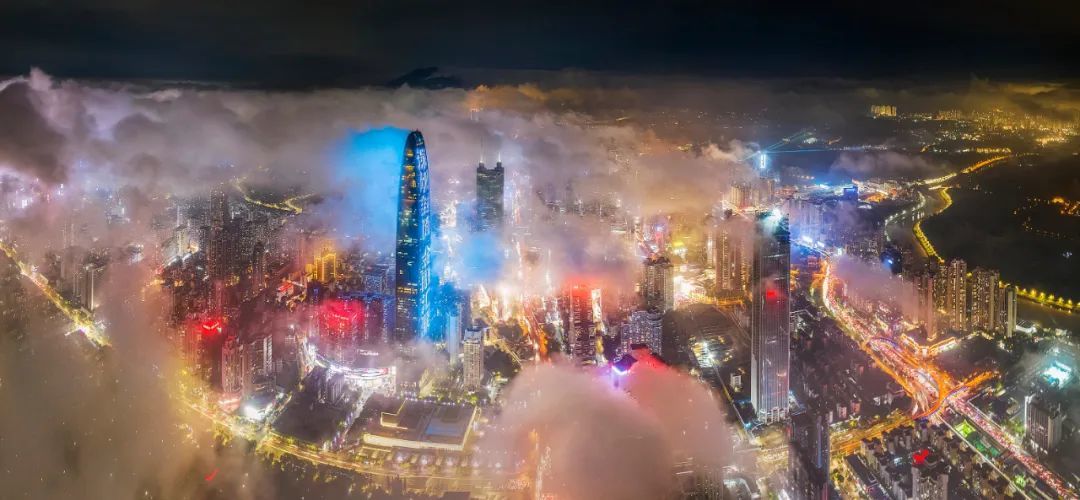 ▲2023年4月24日拍摄的深圳罗湖区夜景。(新华社)