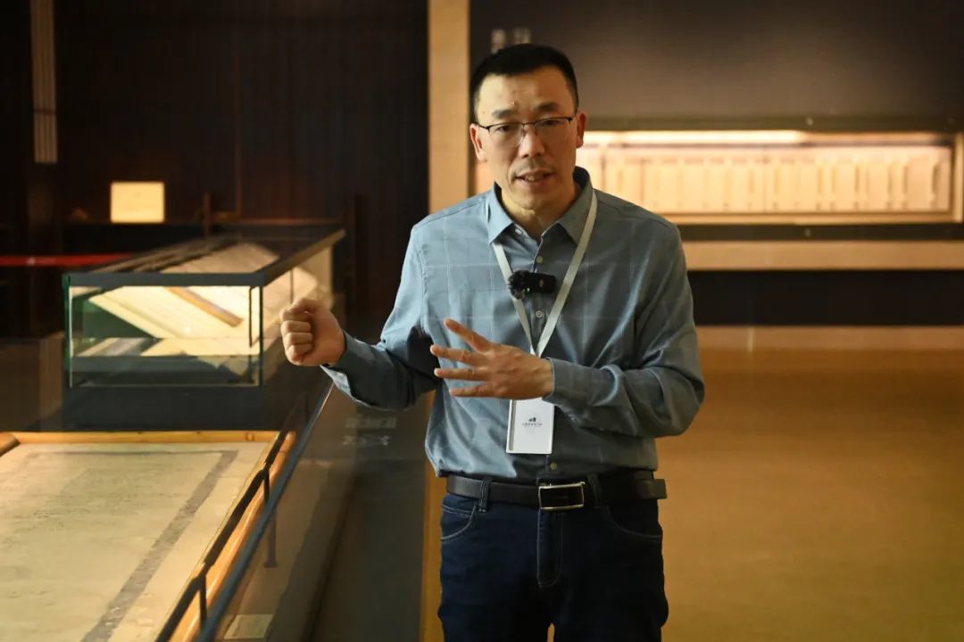 肖从礼　李亚龙　摄