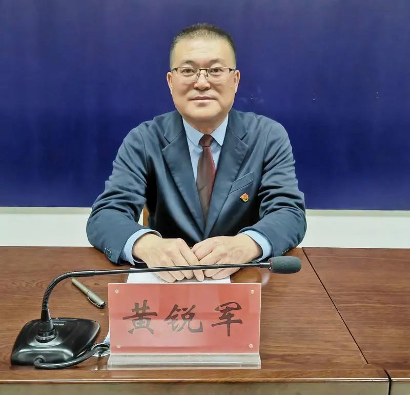 金昌市水务局副局长黄锐军