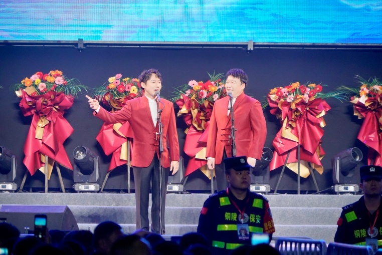 窦晨光、常鹏旭对口相声《数来宝》