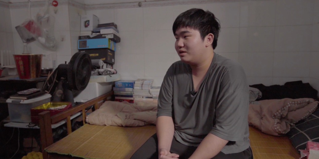 爸妈离婚后，我连买菜的钱都不够，但我妈不给抚养费，甚至连一句问候都没有