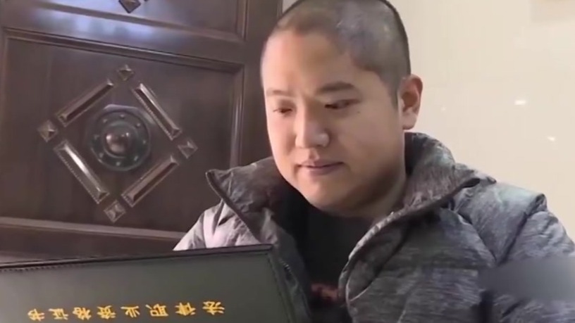全国首位!30岁高位截瘫男子通过法考_凤凰网视频_凤凰网