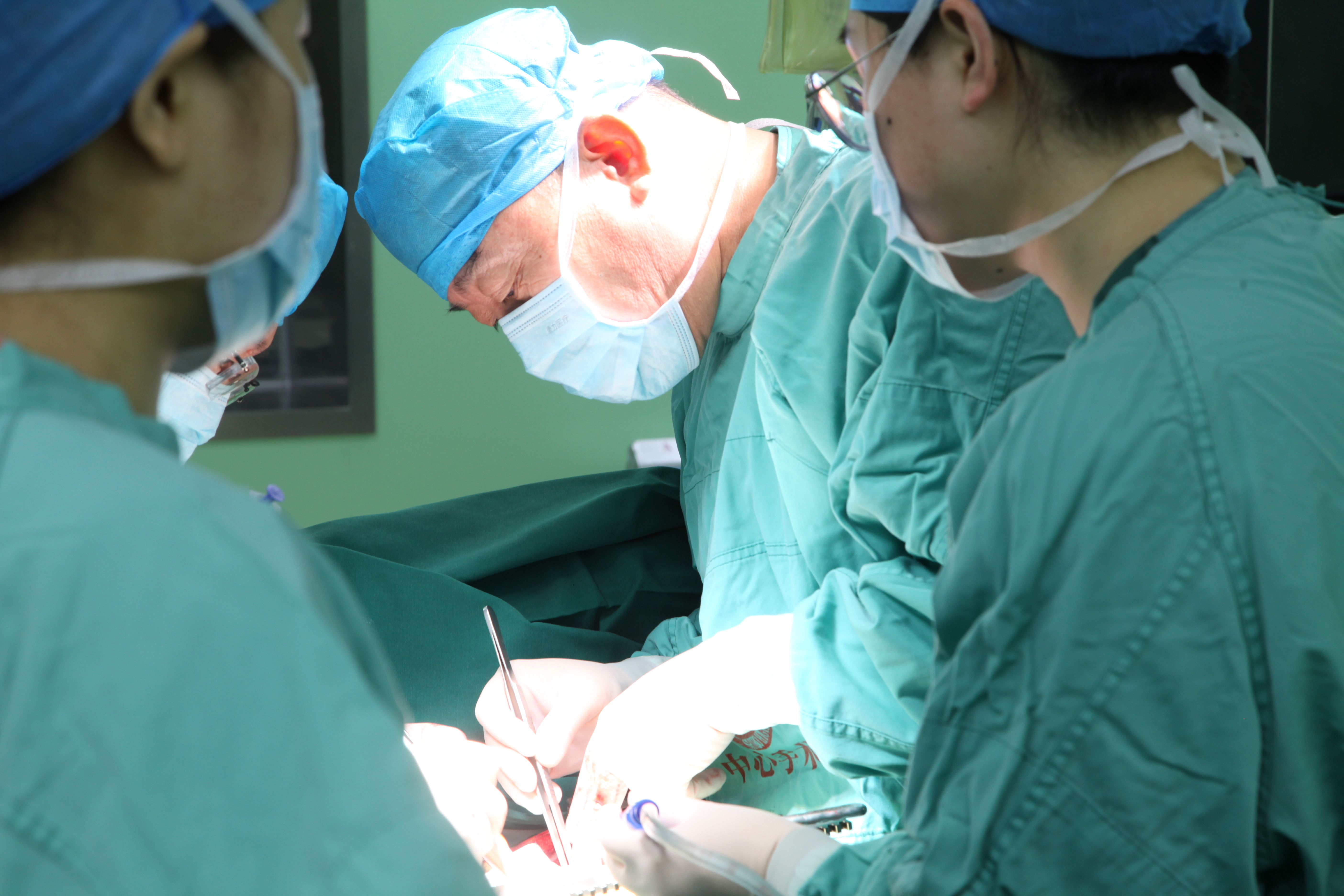 世博高新医院：同日成功开展2台高难度心脏手术
