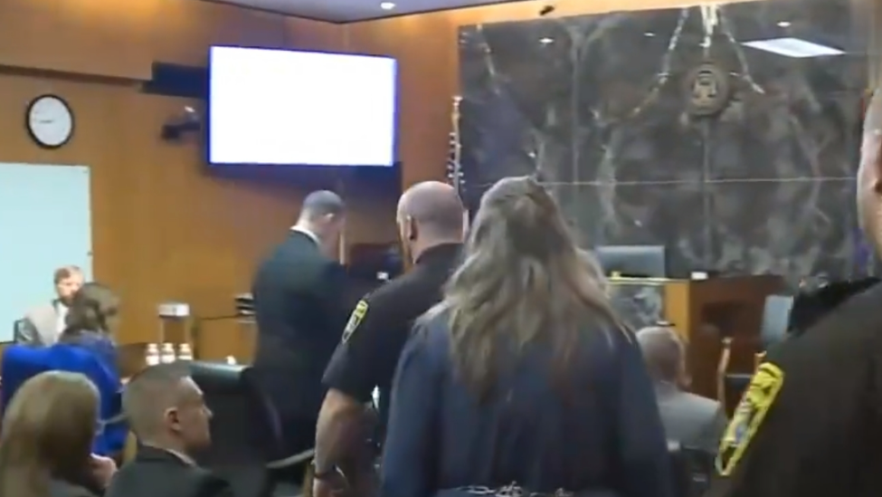 13岁初中生在美国杀人如何判刑?家长和学校全部被严惩_凤凰网视频_凤凰网