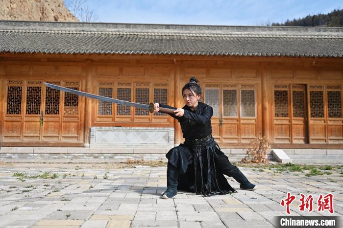 天水女侠亮绝技圈粉800万 带着这个计划赴海外读博凤凰网甘肃_凤凰网