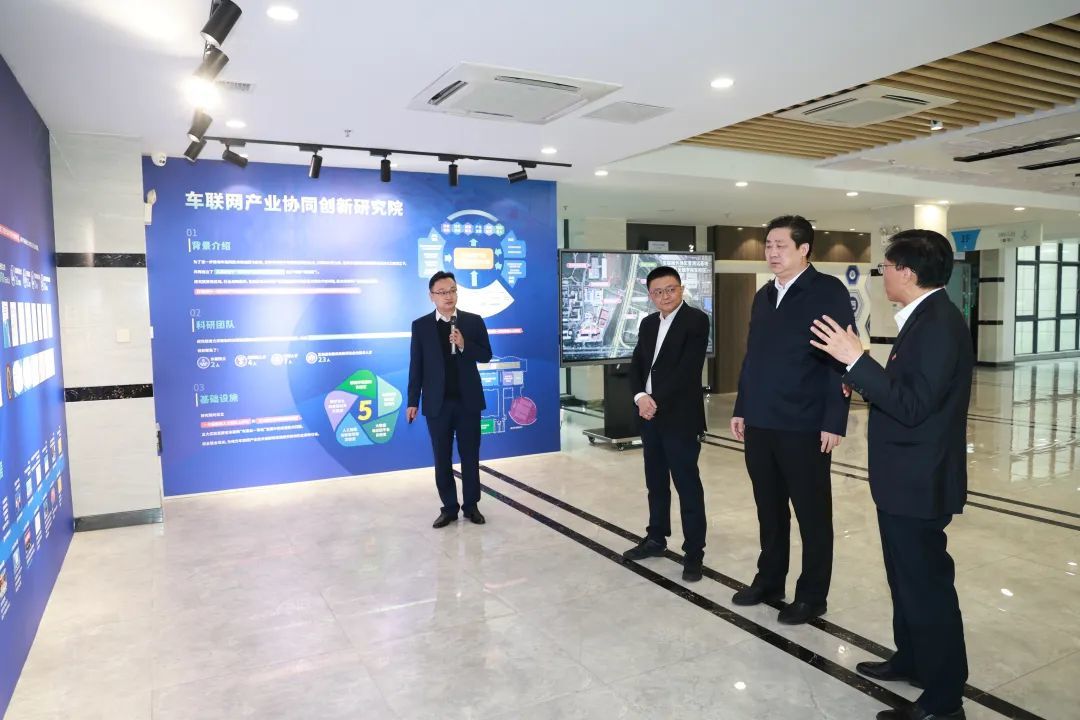 无锡市长赵建军围绕产业科技创新调研江南大学和无锡学院凤凰网江苏_