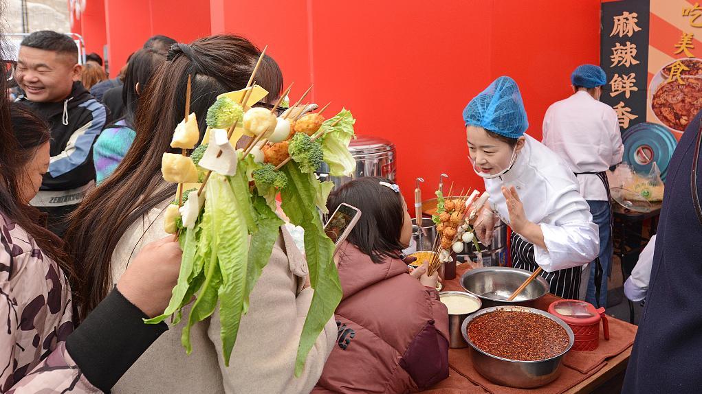 花式宠客热辣滚烫 甘肃你让我感到陌生