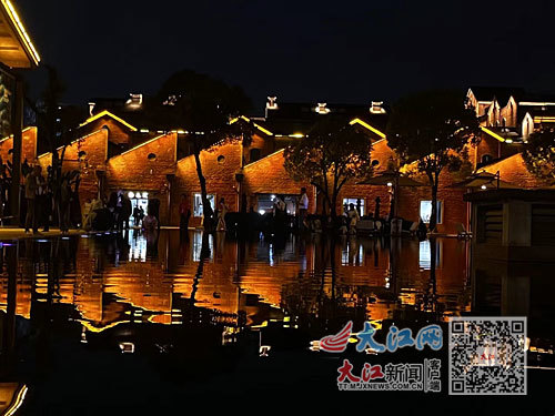陶溪川夜景(图/李柴薇)