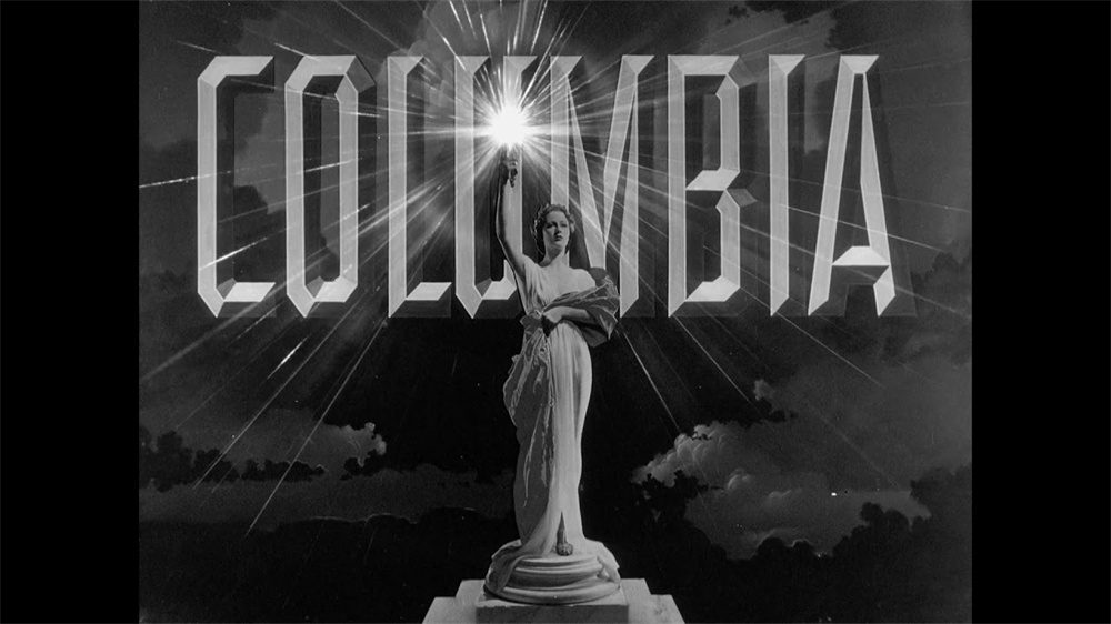 1942年后，哥伦比亚女神改披素布。