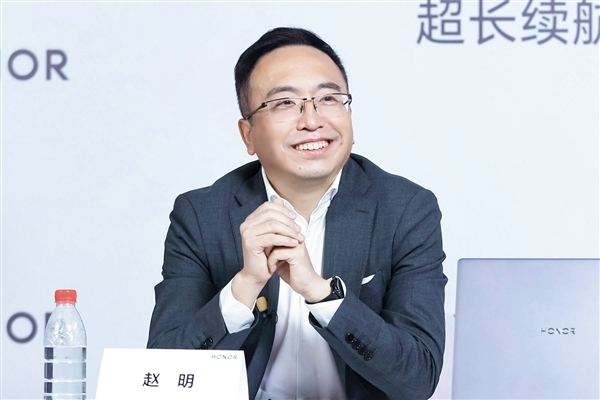 赵明