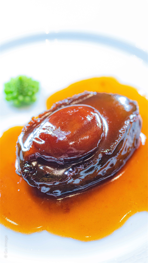 《寻味》插图：黑松露酱溏心干鲍