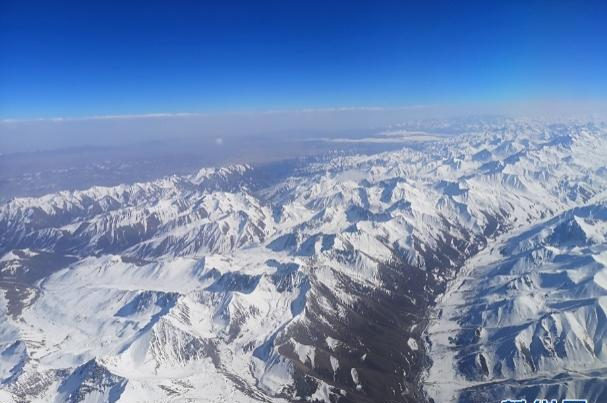 祁连山高山冰川雪线